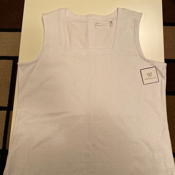 Rafaela Sleeveless Top - Picture 1 of 6